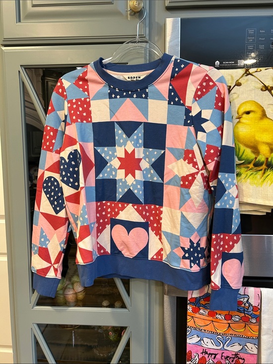 Boden Tops - Boden Patchwork Quilt Star & Heart Sweatshirt
